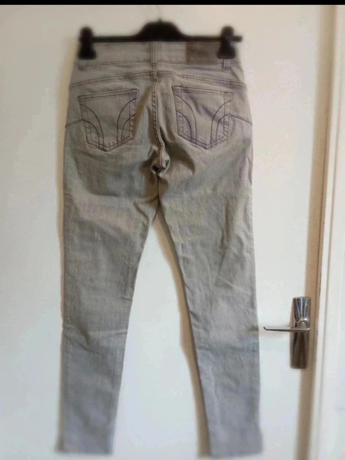 Jean skinny gris - photo numéro 3