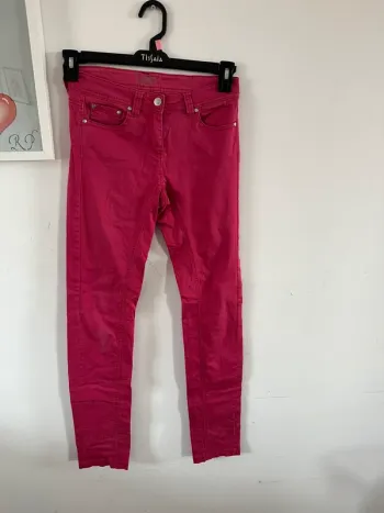 Jeans les petites bombe rose taille 34/36