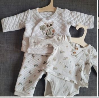 Lot vêtements bébé