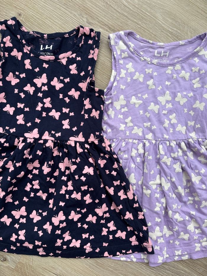 Lot 2 robes taille 24 mois - photo numéro 2