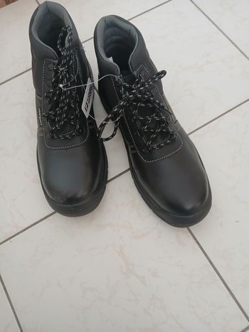 Chaussure de sécurité montante pour 