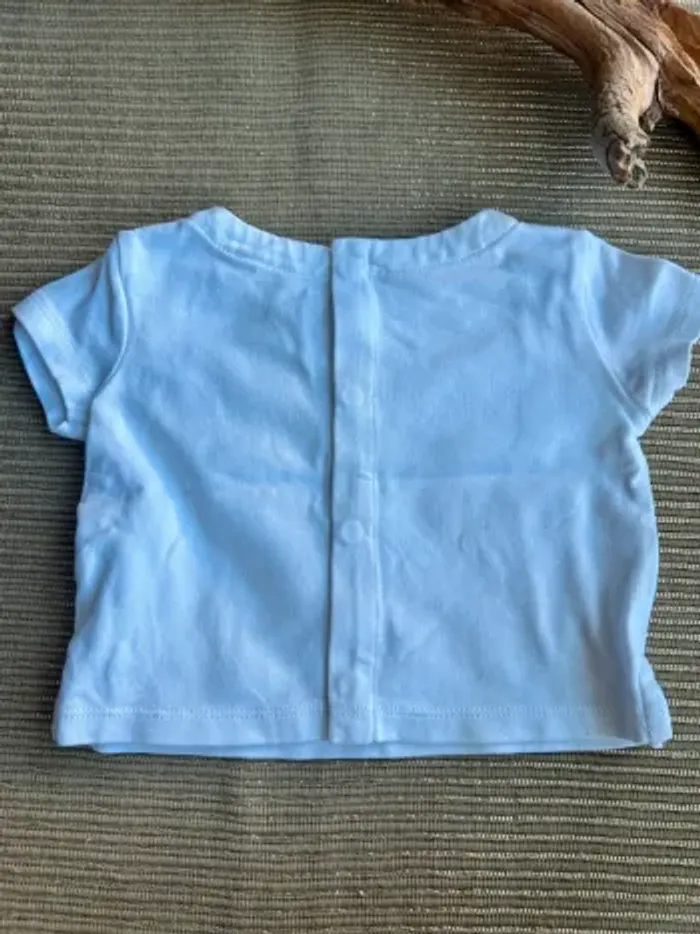 T-shirt taille 3 mois - photo numéro 6