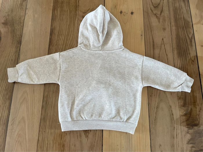 👶 Pull garçon à capuche – Kiabi – 24 mois - photo numéro 2