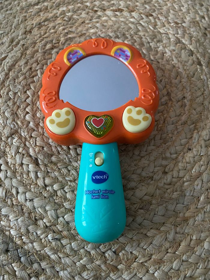 Hochet miroir « Lumi Lion » Vtech