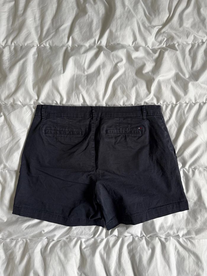 Short femme Tommy Hilfiger – taille 10 US (38 FR) - photo numéro 3