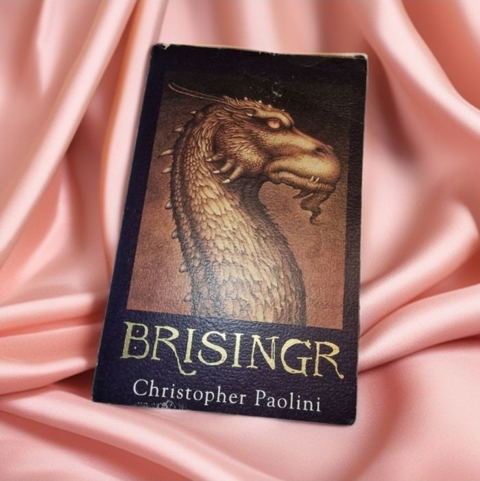 Brisingr Saga Eragon Tome 3 format broché