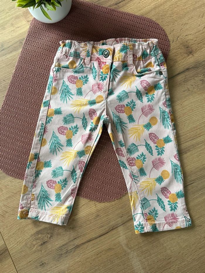 Jeans longueur 3/4 ananas 🍍 98cm /3 ans - photo numéro 4