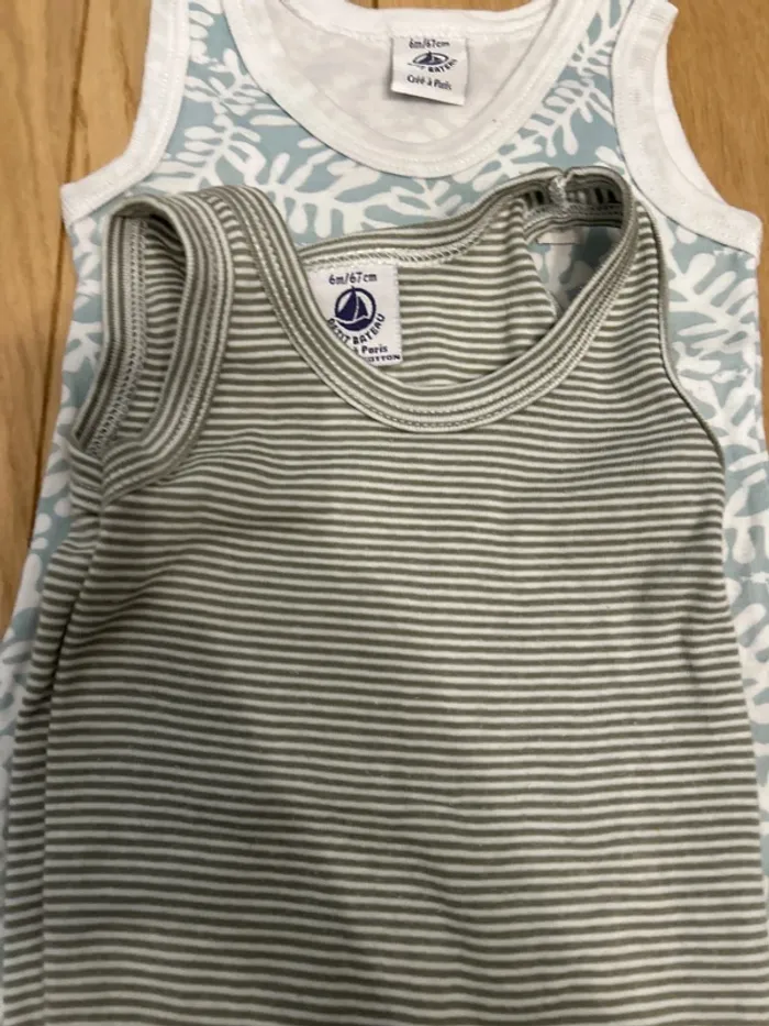 Lot 7 bodies sans manches Petit Bateau 6 mois - photo numéro 4
