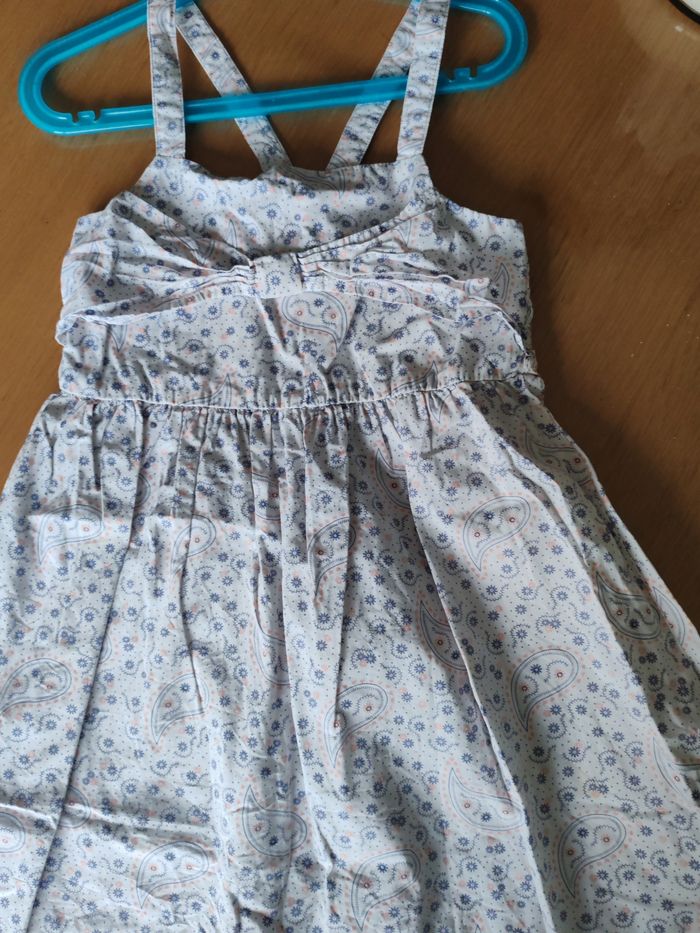 Lot de 2 robes 8 ans