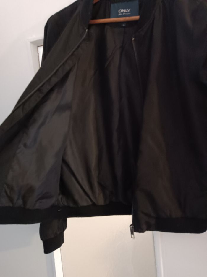 Veste noir - photo numéro 3