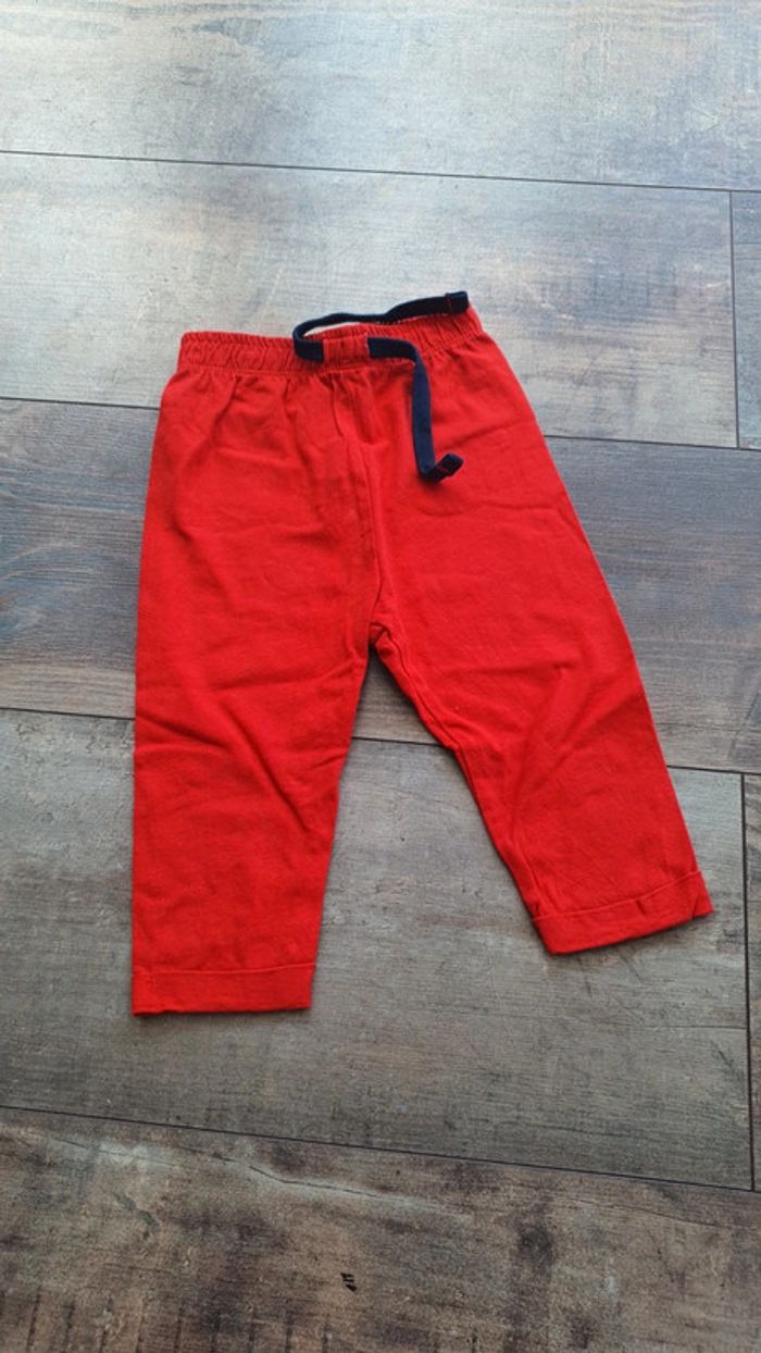 Pantalon in extenso 12 mois en très bon état