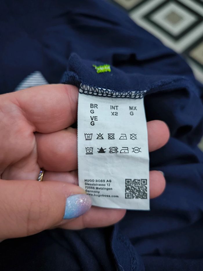 T shirt Hugo Boss taille XS - photo numéro 7