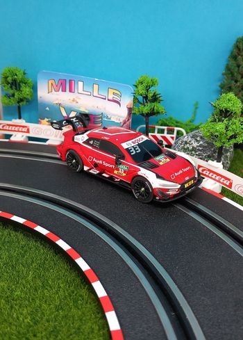 Voiture seule pour circuit Carrera GO Audi RS5 DTM n°33