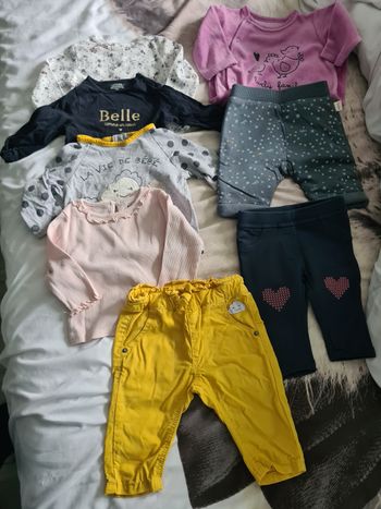 Lot bb fille 3 mois toute marque