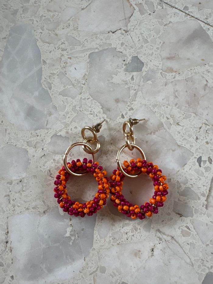 🌸 Boucles d’oreilles perles colorées – Orange & Fuchsia - photo numéro 2