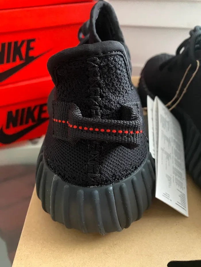Adidas Yeezy boost 350 v2 black red - photo numéro 9