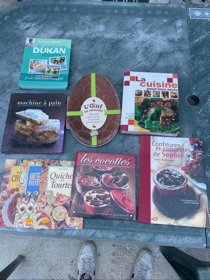 Lot de 9 livres de cuisine variés – recettes salées et sucrées