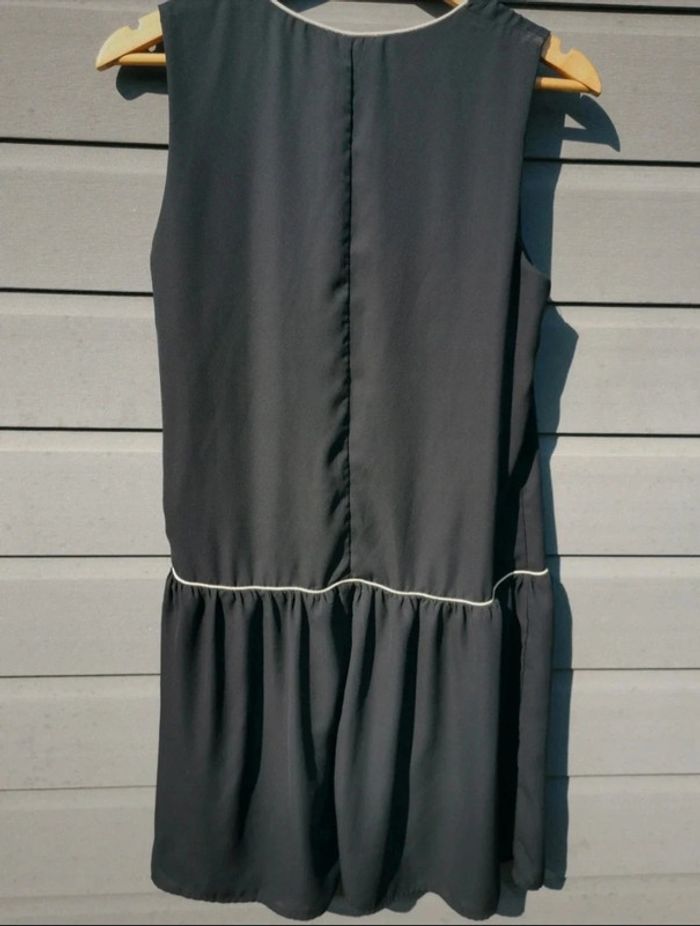 Robe noire collection U taille 40 - photo numéro 2