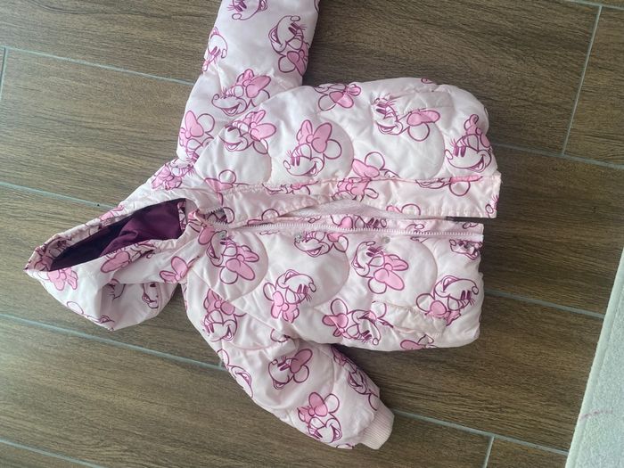 Doudoune Disney Minnie taille 18/24 mois - photo numéro 3