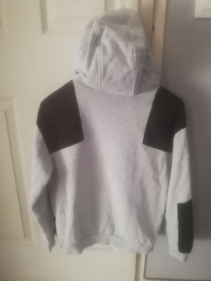 Pull capuche - photo numéro 2