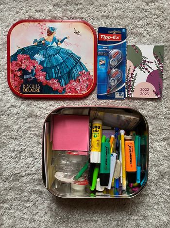Lot de fournitures de bureaux - scolaires