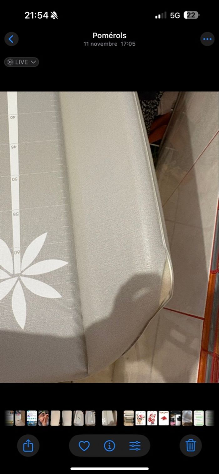 Table à langer avec baignoire