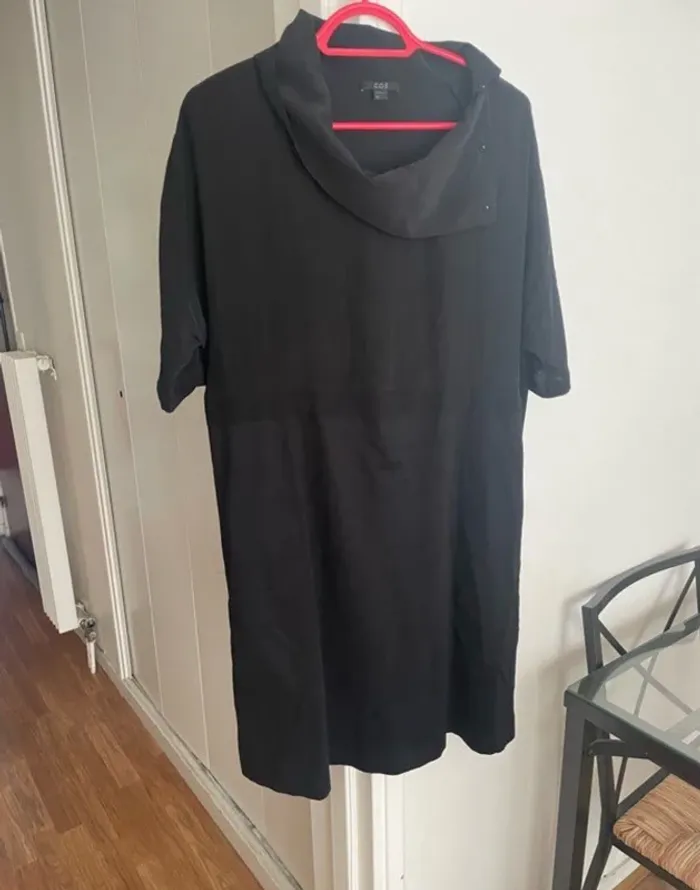 Robe en soie COS - photo numéro 4