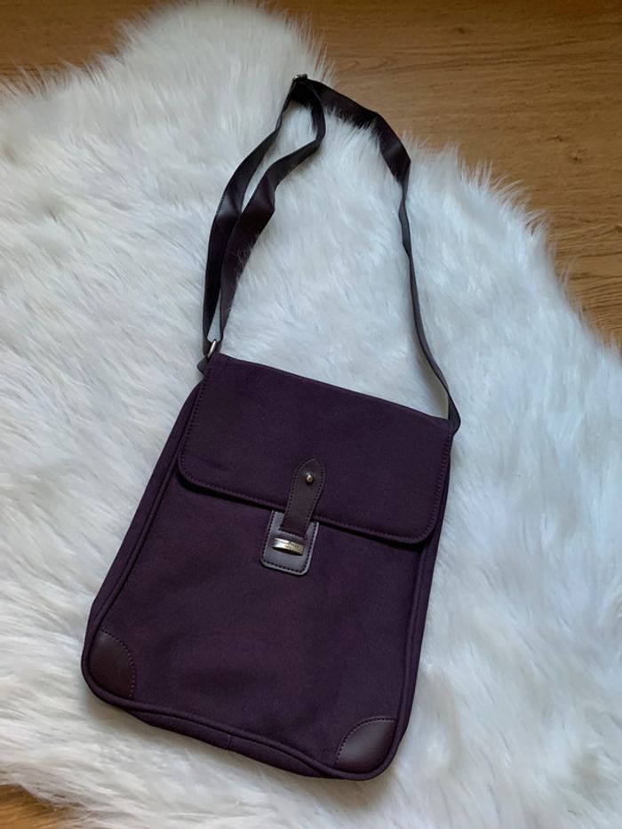 Sacoche mauve paquetage