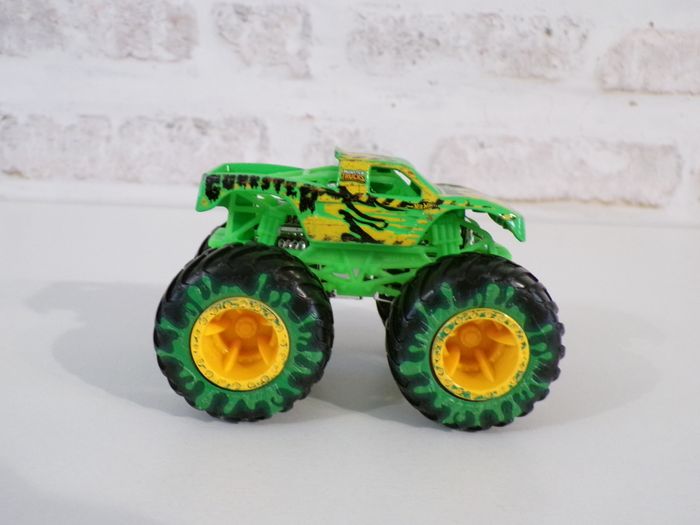 Monster truck - Hot Wheels - Gunkster (J14) - photo numéro 3