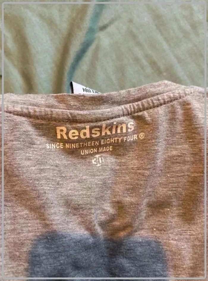 T  shirt manche  longue redskins  taille 42 - photo numéro 7