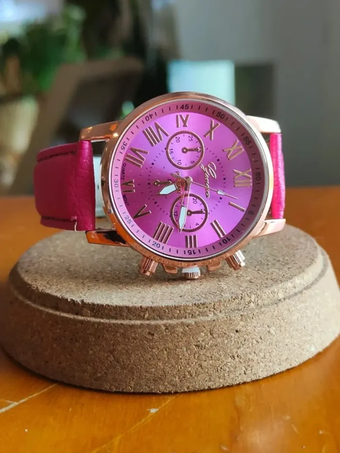Montre fushia légère style vintage-classique - photo numéro 2