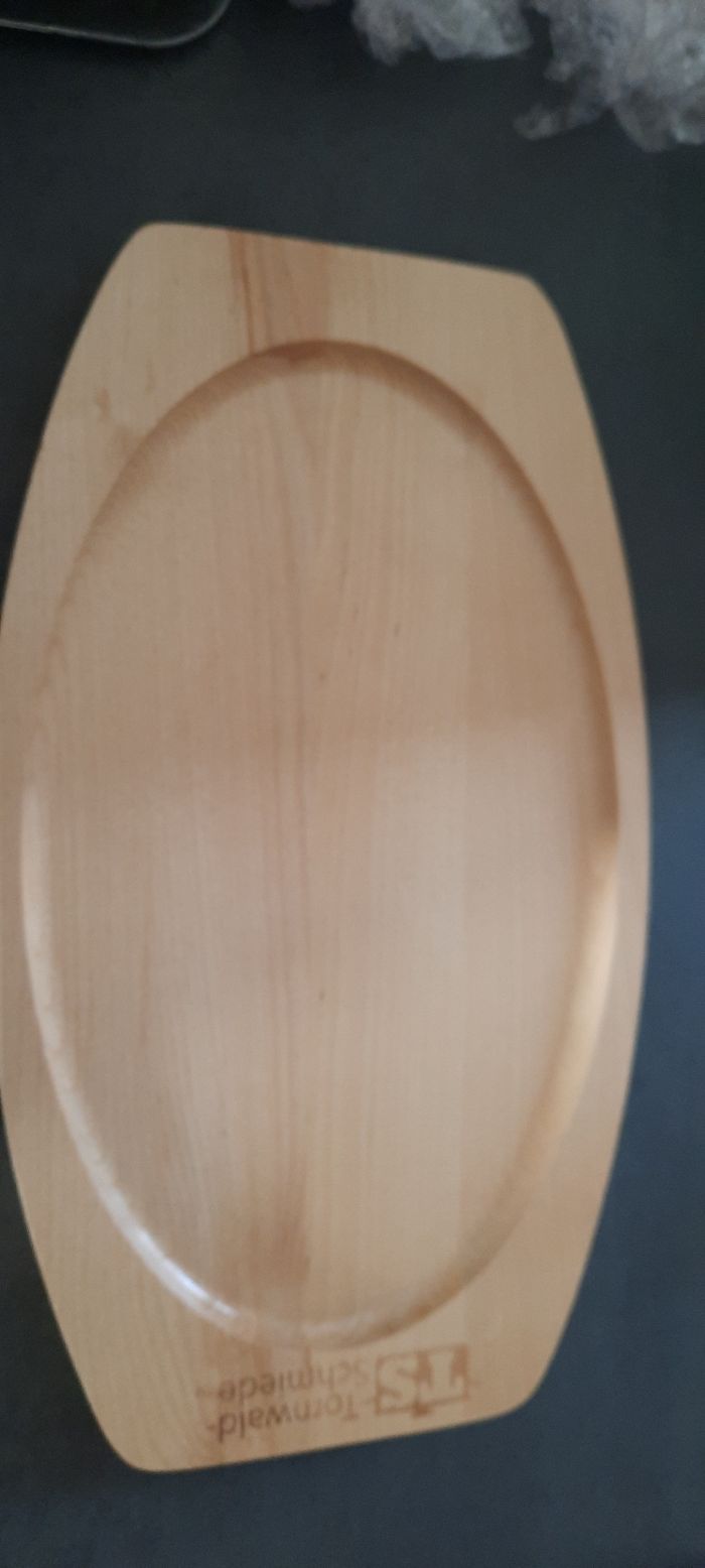 Plat en fonte avec support - photo numéro 3