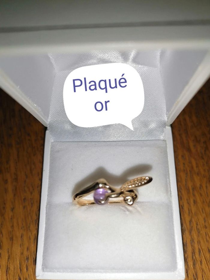 Bague plaqué or fée clochette et boule violette