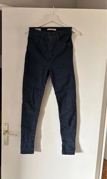 Jean Levis Mile High Super Skinny bleu marine W27