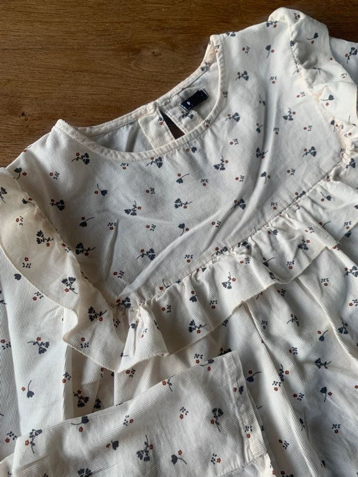 Robe velours fleuri 8 ans - photo numéro 3