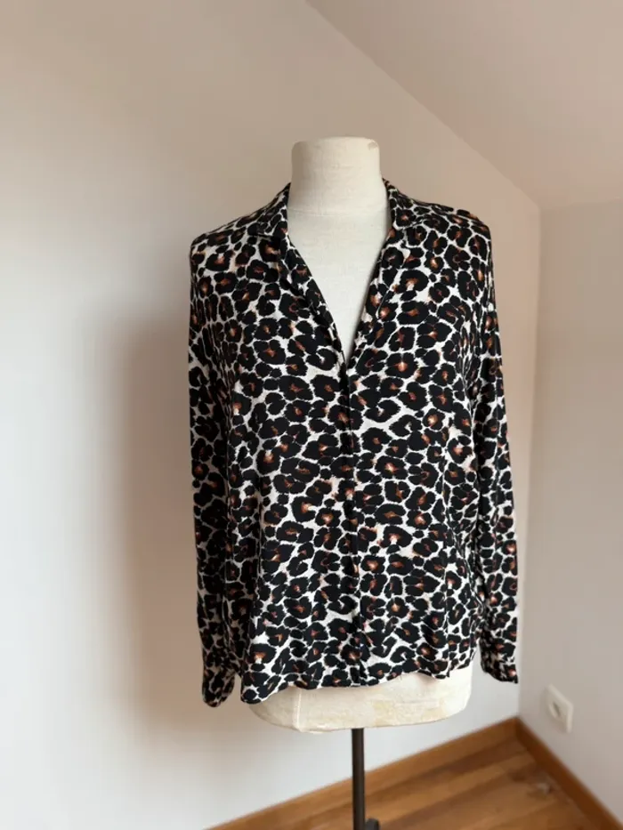 Superbe chemise blouse léopard en viscose Etam 🌸 44
