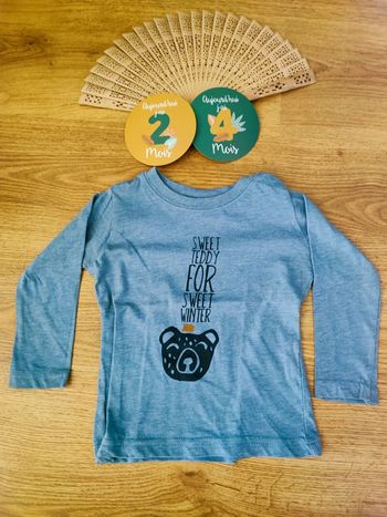 T-shirt manche longue taille 24 mois
