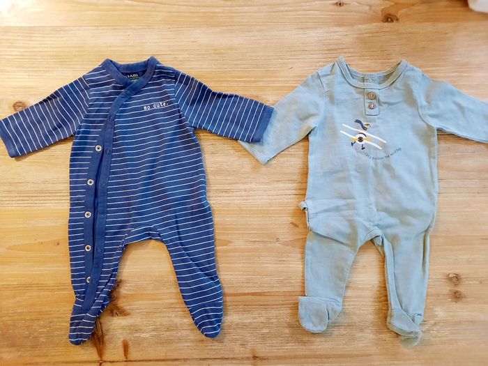 Lot de 5 pyjamas taille naissance 0