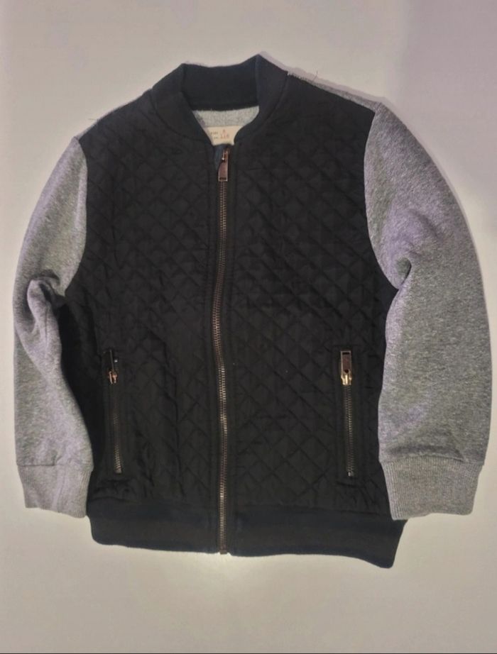 Lot vêtements 6 ans - photo numéro 3