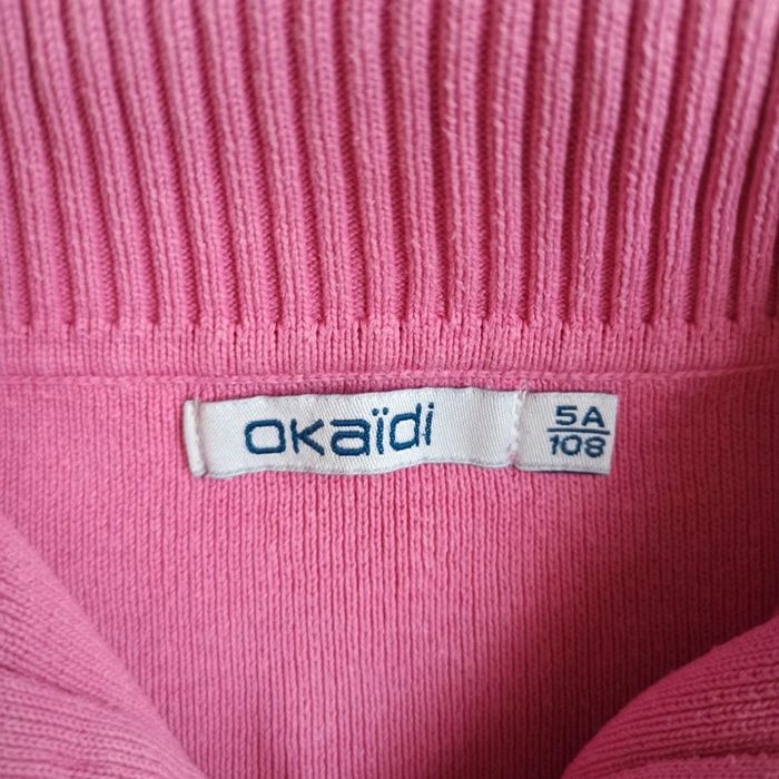 Gilet zippé col montant rose Okaïdi 5 ans et t-shirt blanc avec deux chats Vertbaudet 5 ans - photo numéro 4