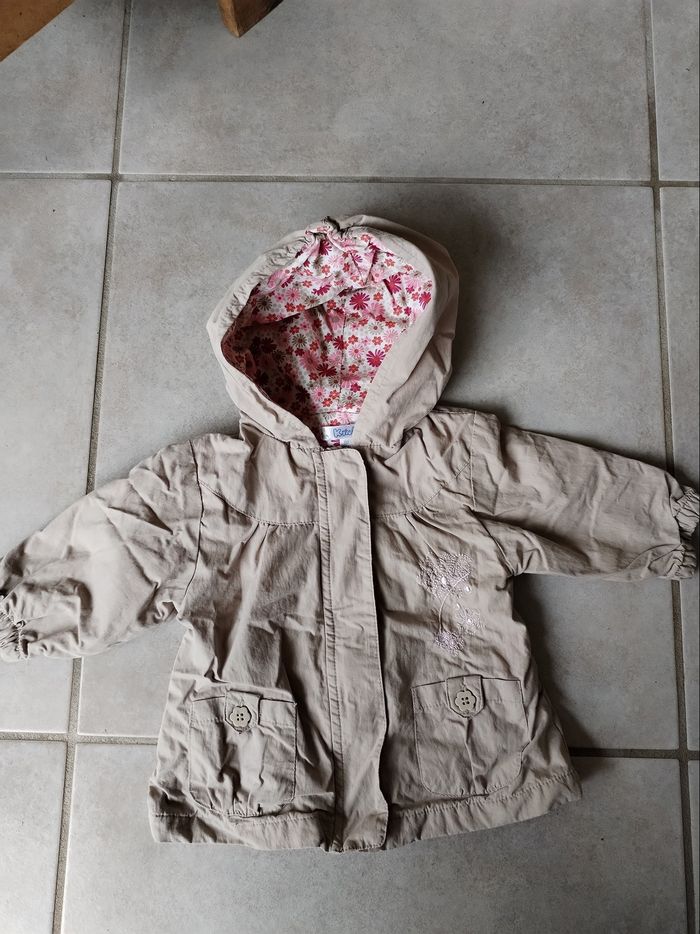 Trench, taille 6 mois