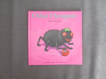 Livre: Chloé l'araignée