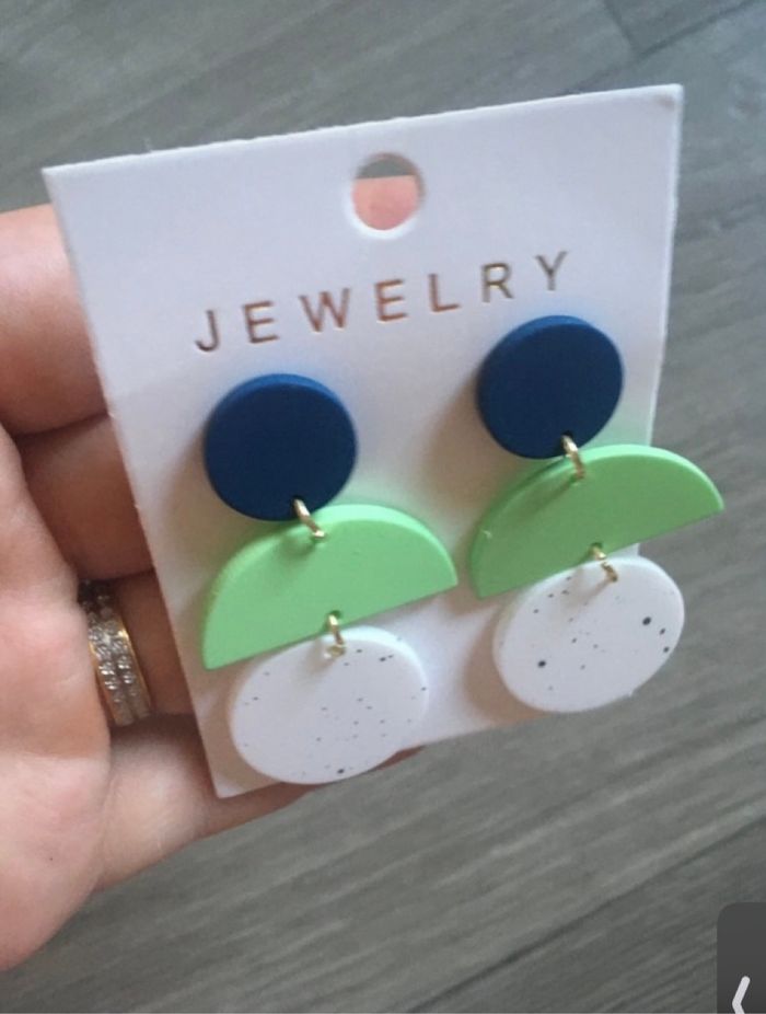 Boucles d’oreilles pendantes NEUVES pour femme forme géométrique - photo numéro 6
