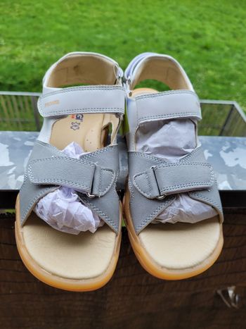 sandales primigi t39 neuf (30e)