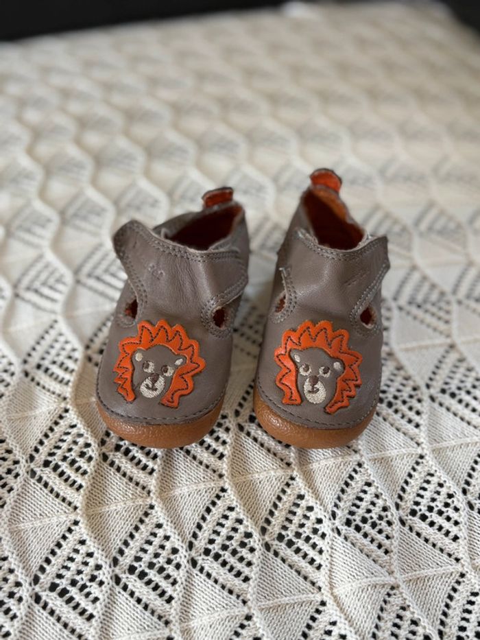 Chaussons cuir p.18