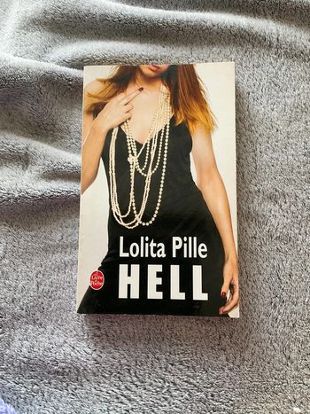 #hell Lolita Pille. )