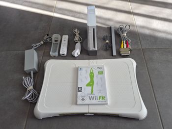 Console Nintendo Wii + Pack Wii Fit