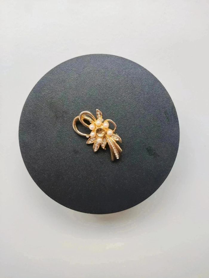 Broche vintage style victorien