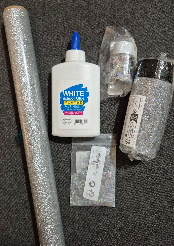 Lot divers accessoires Anniversaire - photo numéro 3