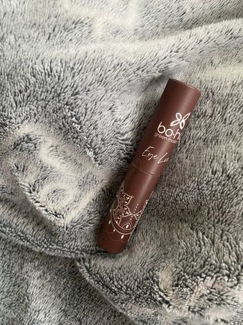 eyeliner doré Bo.Ho